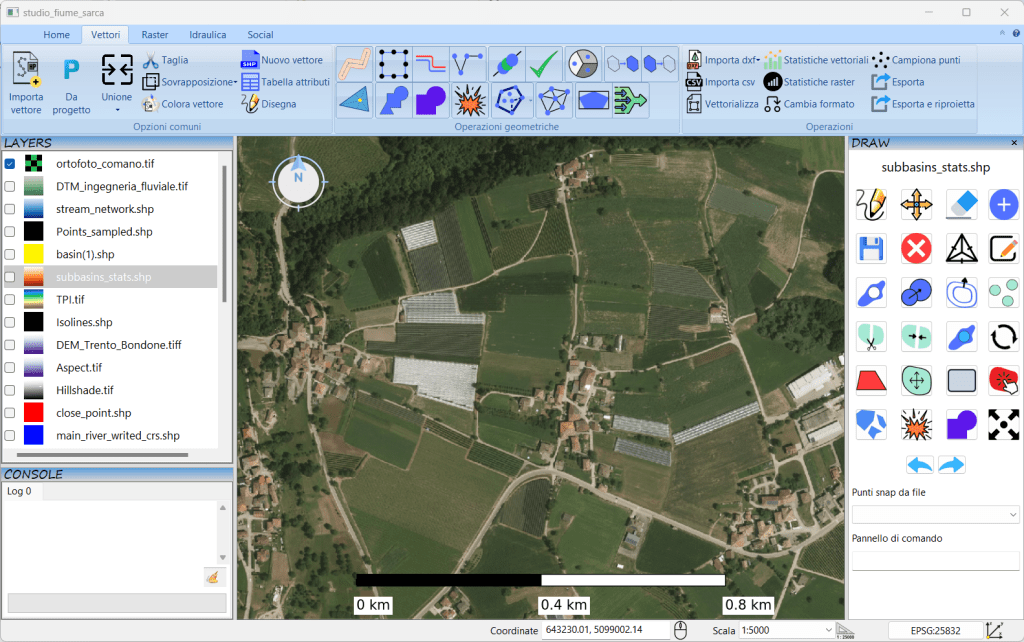 Pagina principale del software hydro-gis, si vede la sezione dedicata ai vettori, con tutte le funzionalità principali.